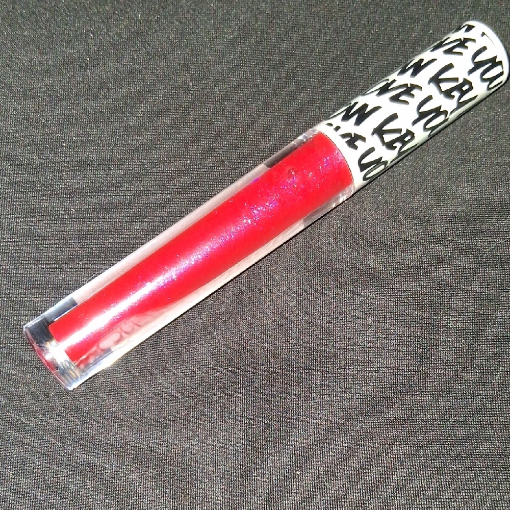 BH Cosmetics SAY IT! Shimmer Lip Gloss In Low Key Love You